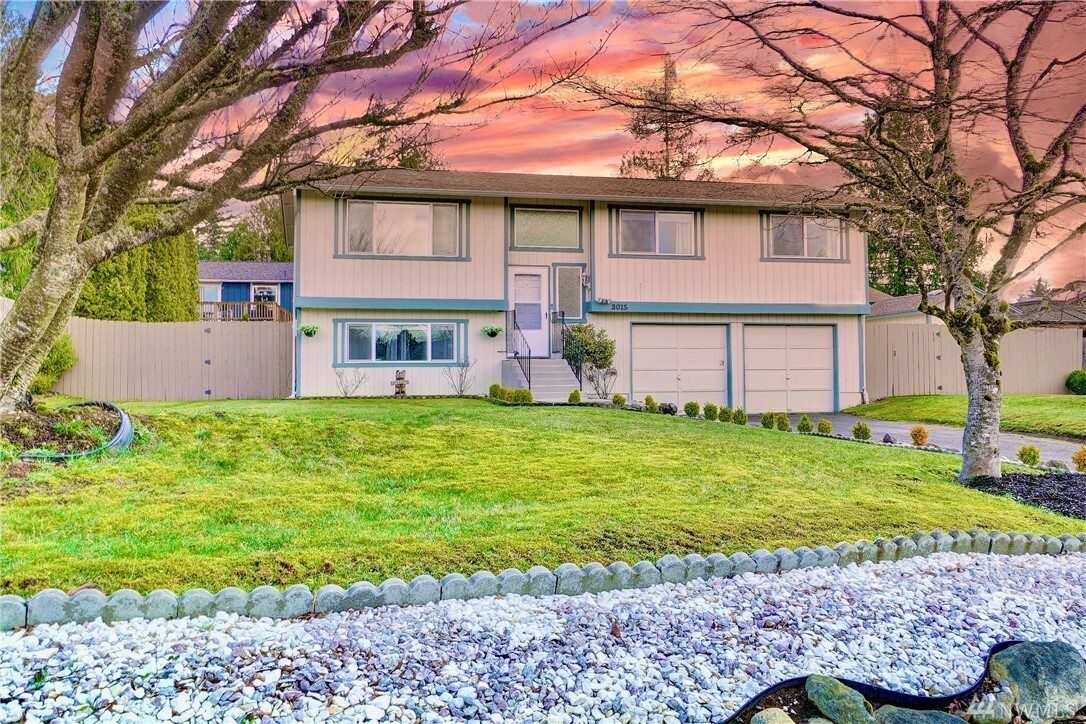 Property Photo: 3015 NE 72nd St WA 98311