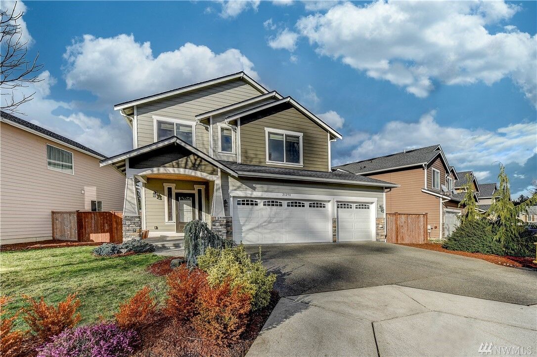 Property Photo:  21290 SE 289th Way  WA 98042 