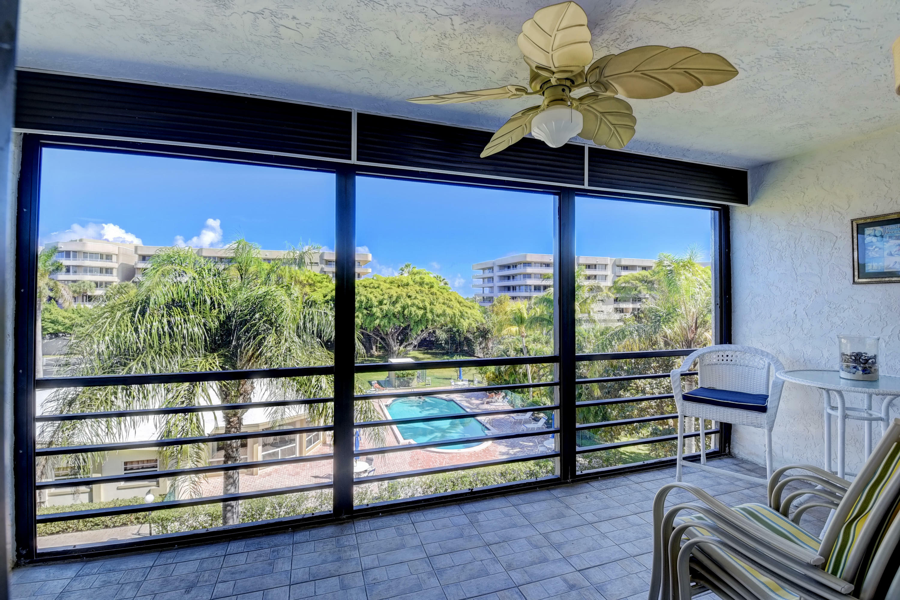 Property Photo:  555 Banyan Tree Lane E 410  FL 33483 