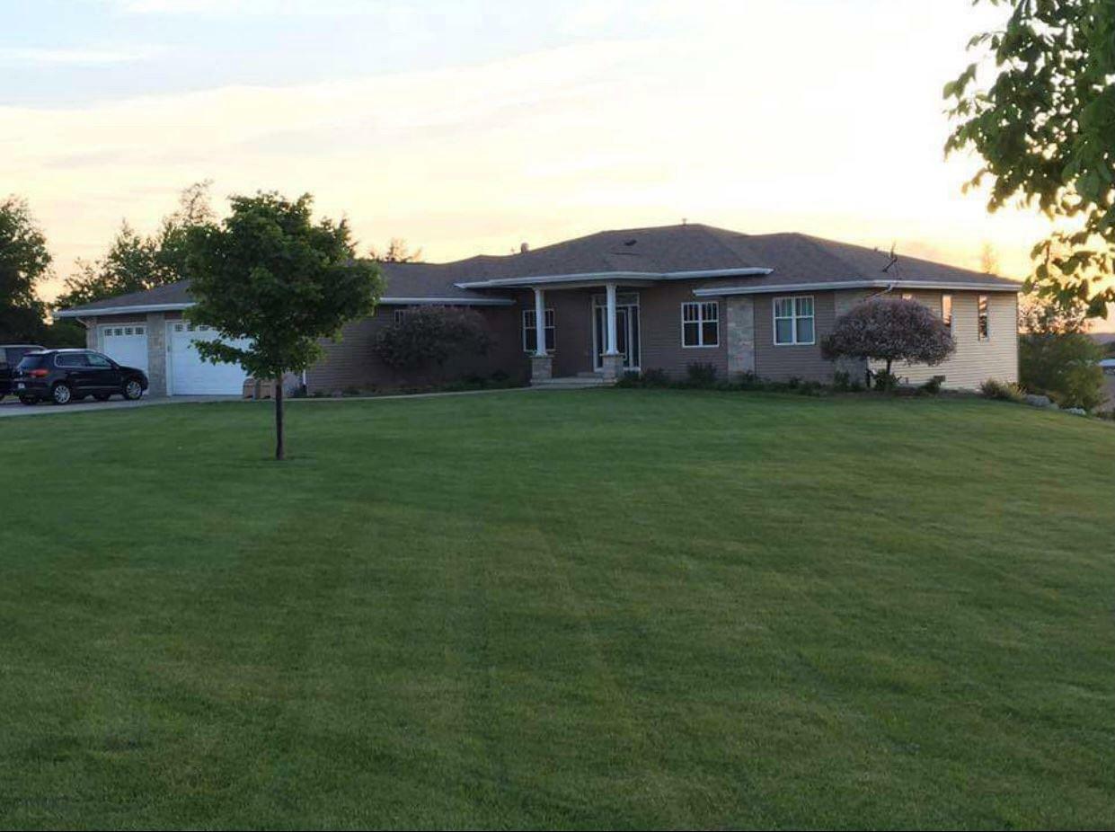 Property Photo:  W1315 Scott Hill Rd  WI 54971 