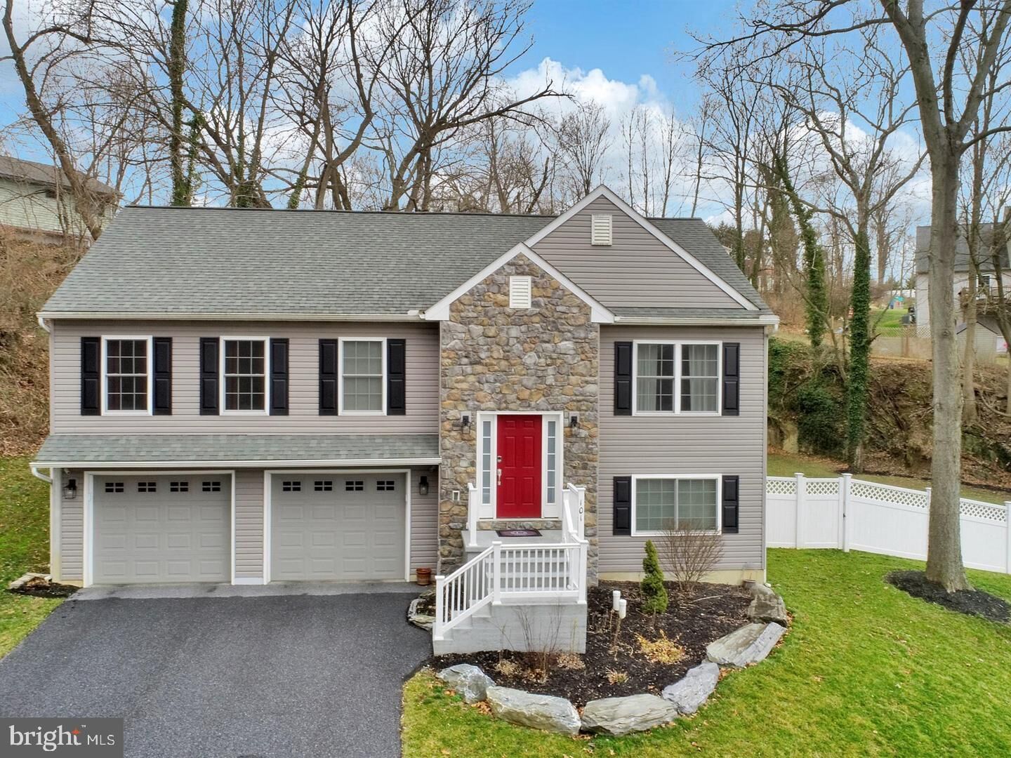Property Photo:  526 Darlington Avenue  PA 17038 