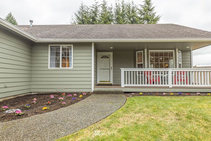 Property Photo:  713 N Reed Street  WA 98284 