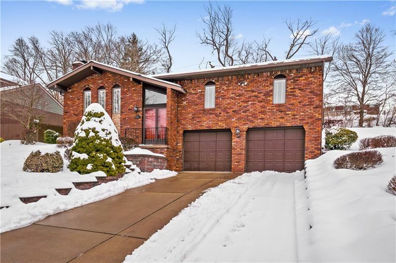 Property Photo: 253 Whitney Chase PA 15642