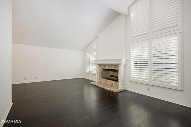 Property Photo: 3118 W Adirondack Court CA 91362