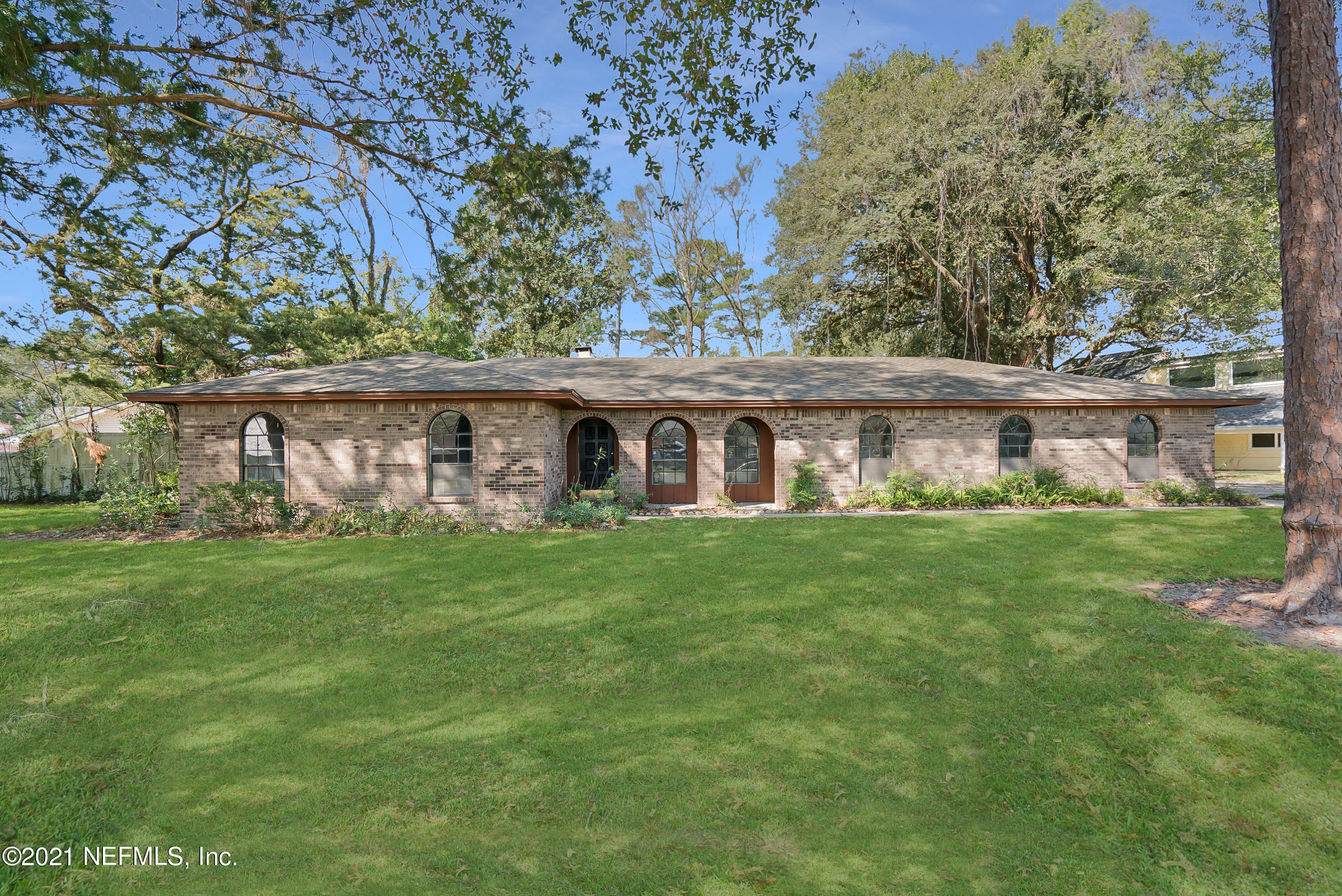 Property Photo:  12486 Toucan Drive  FL 32223 