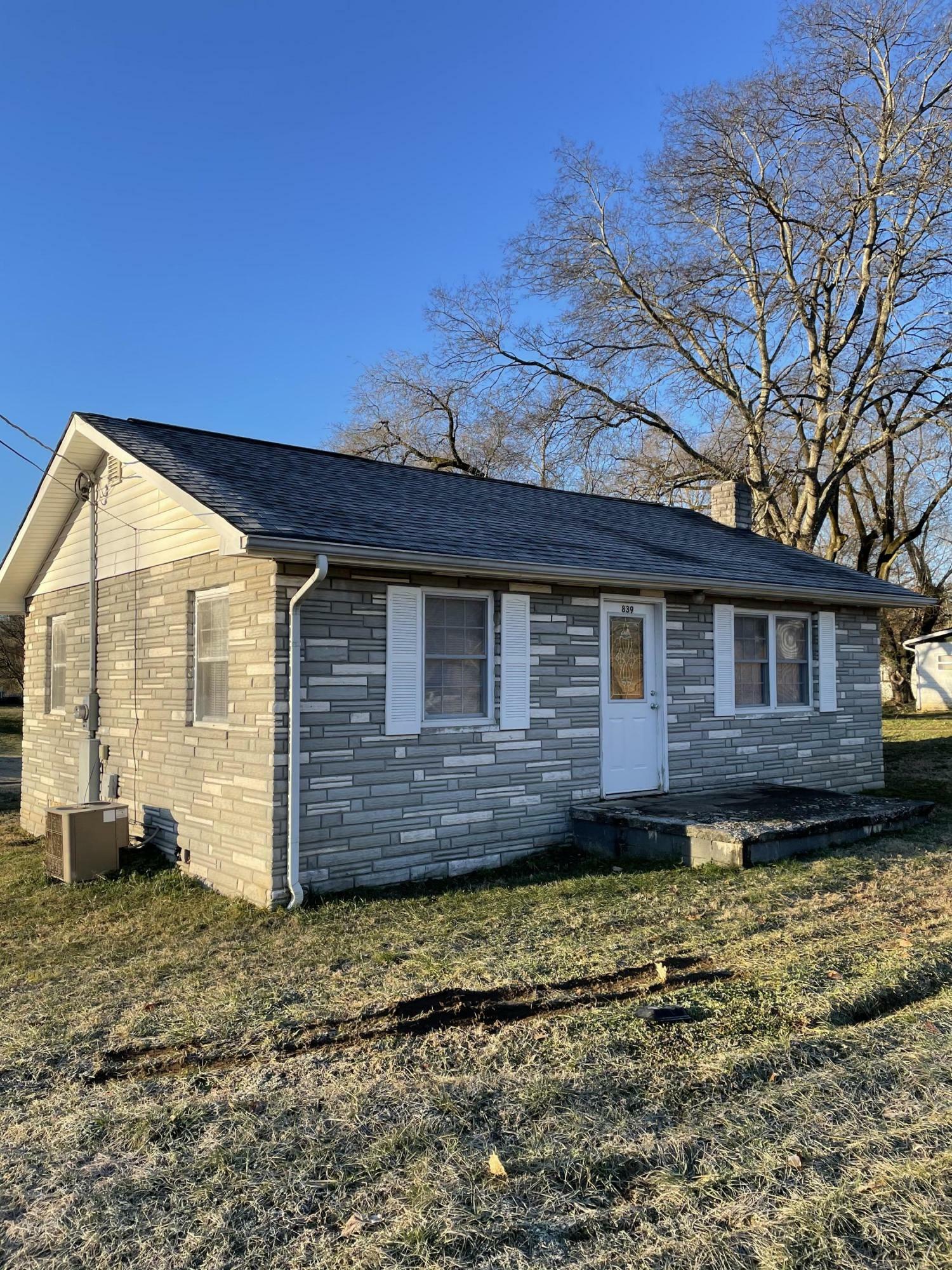 Property Photo:  839 Asheville Hwy  TN 37871 