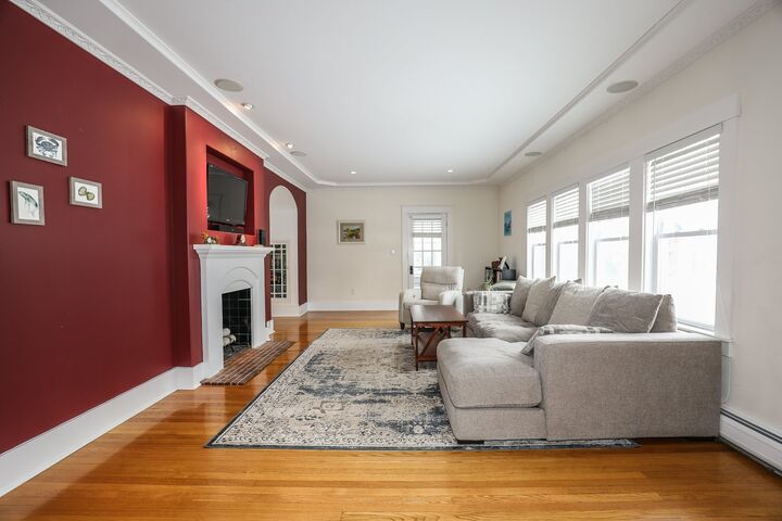 Property Photo:  88 Pleasant Street  NH 03301 