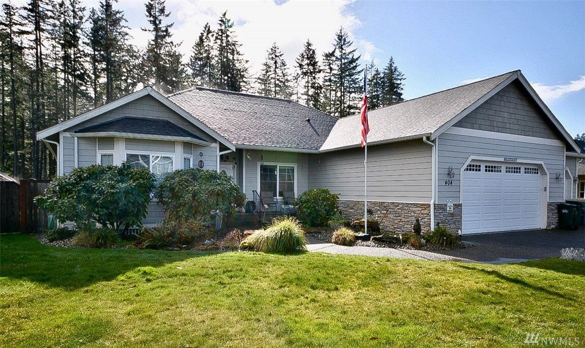 Home for sale in Rainier 404 Raintree Loop Ct SE, Rainier, WA 98576