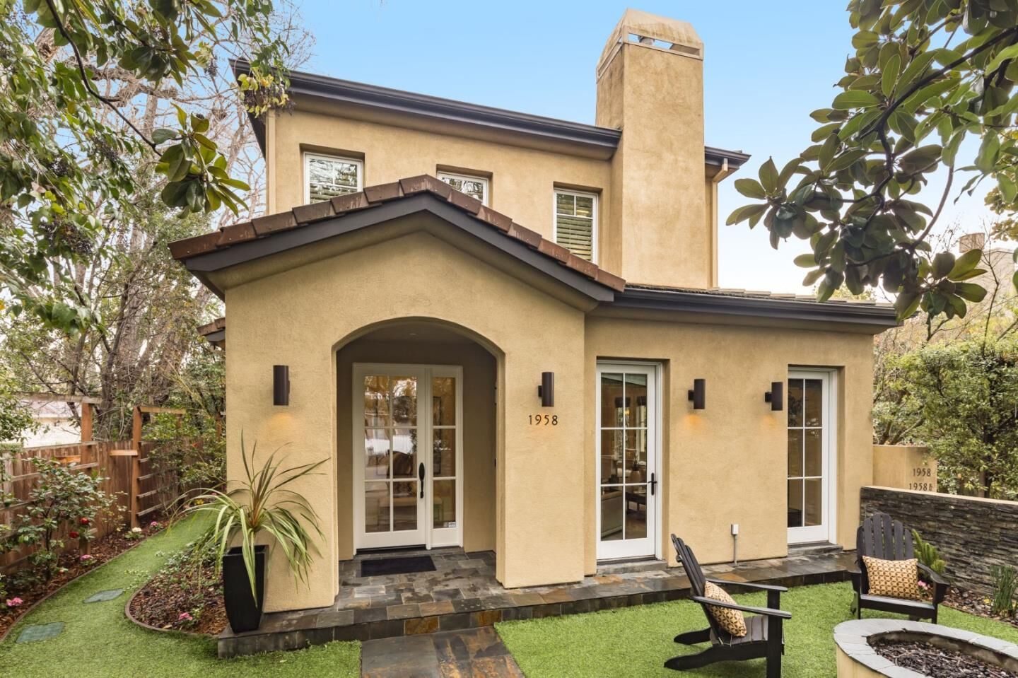 Property Photo: 1958 Menalto Avenue CA 94025