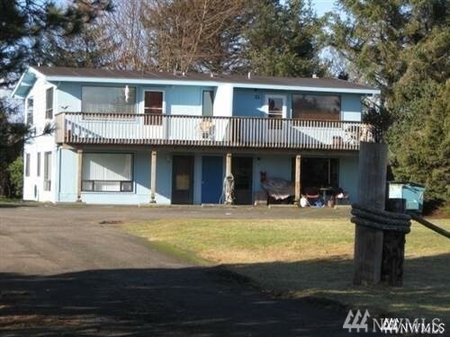 Property Photo:  757 Ocean Ct 21  WA 98569 