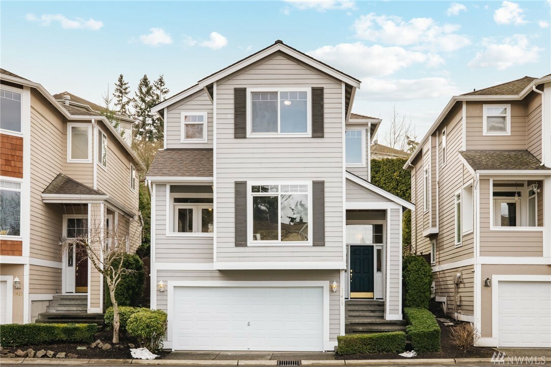 Property Photo: 11419 NE 117th St 41 WA 98034