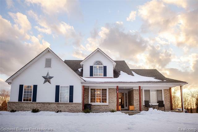 Property Photo: 521 Sunrise Drive MI 48348