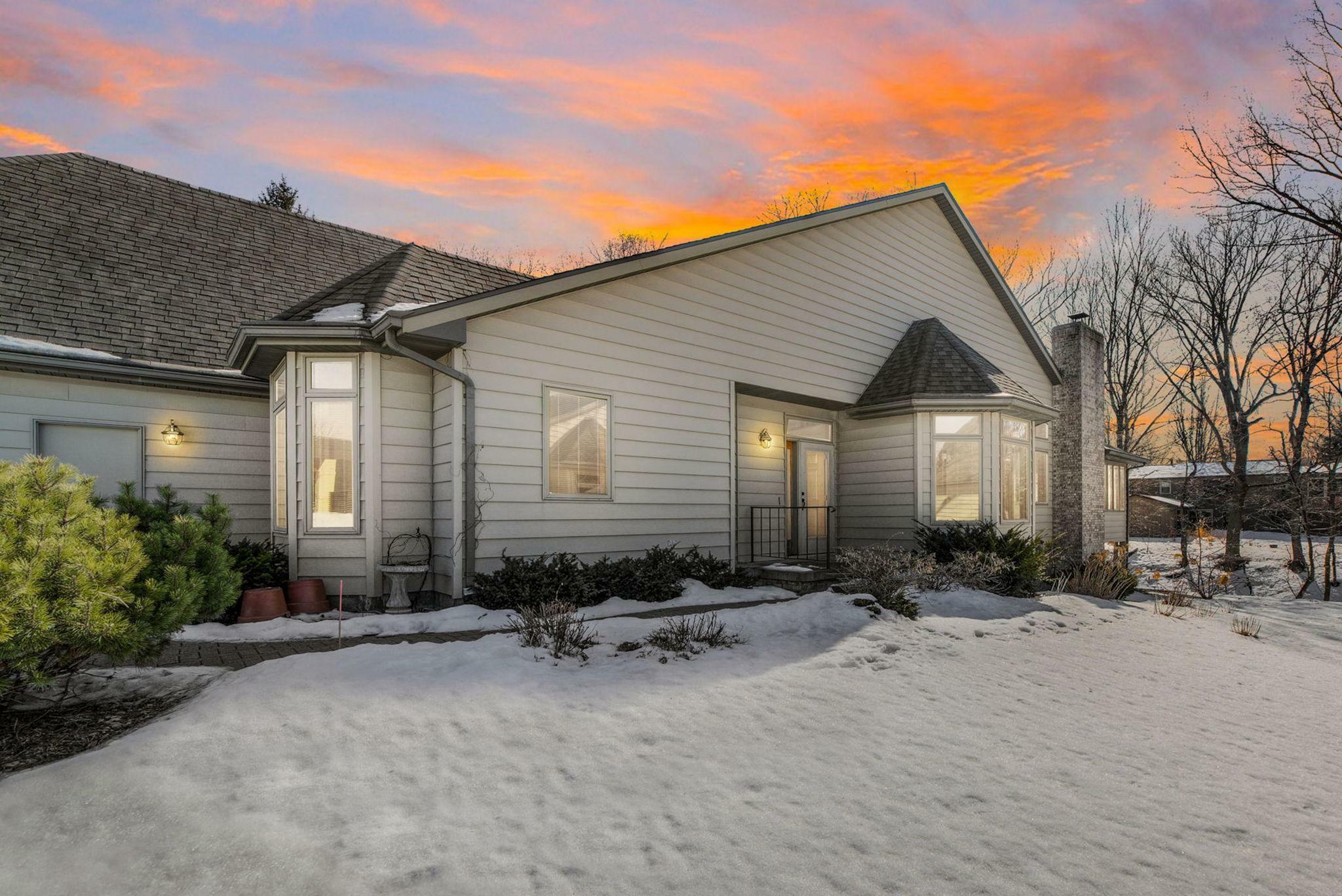 Property Photo:  1507 Pleasant View Drive  MN 56003 