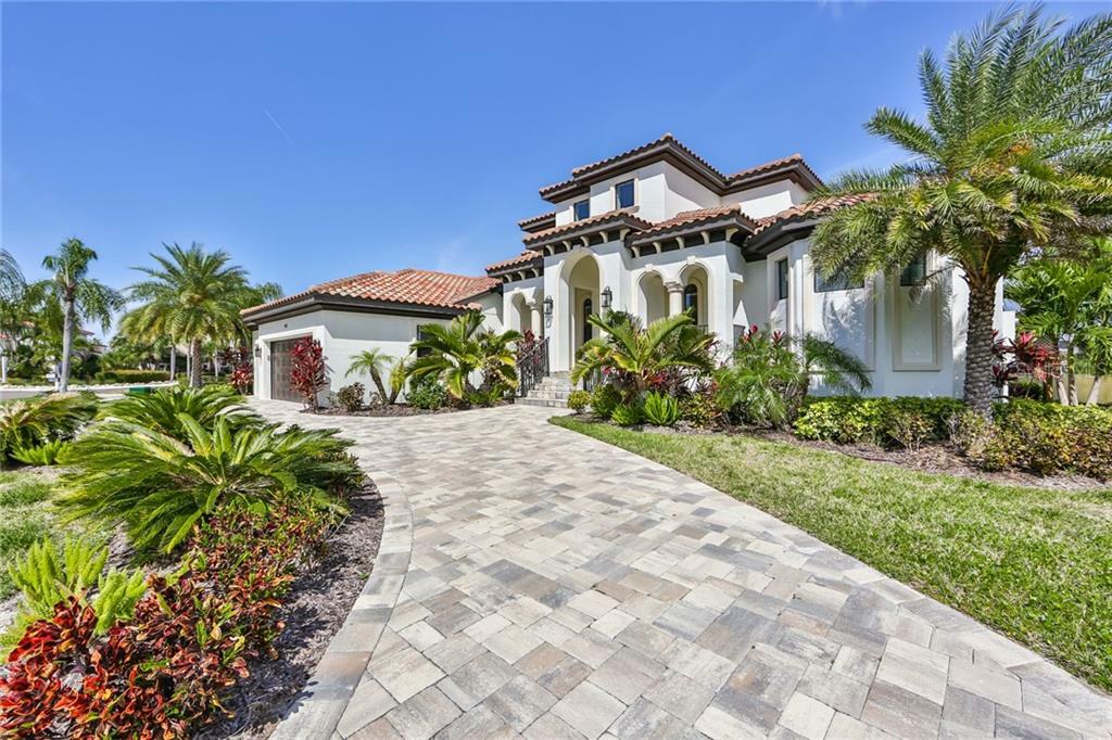 Property Photo:  949 Symphony Isles Boulevard  FL 33572 