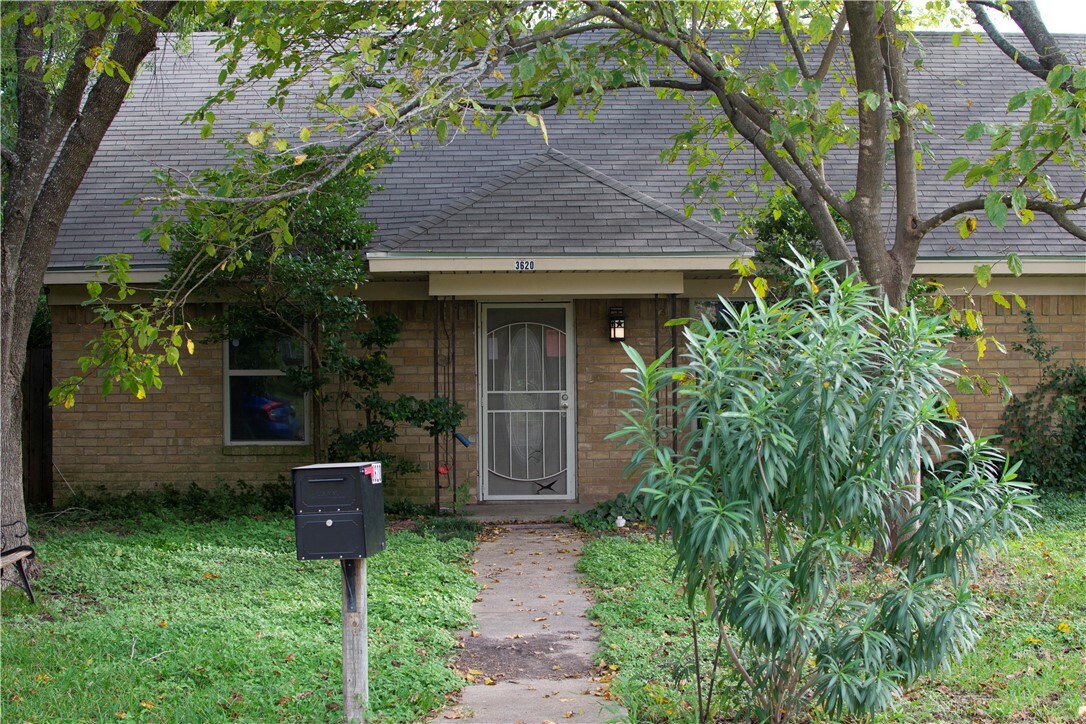 Property Photo: 3620 Kenwood Street TX 76706