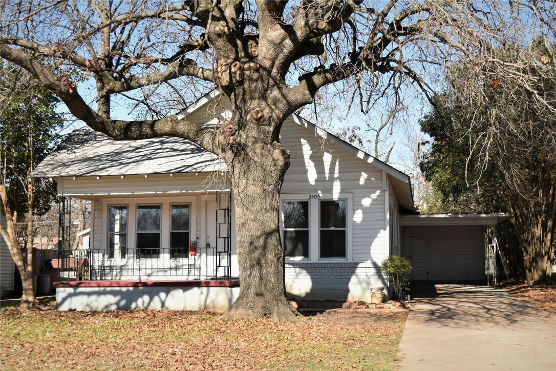 Property Photo:  3405 Colcord Avenue  TX 76707 