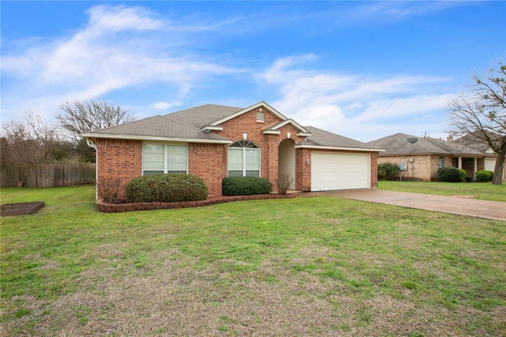 Property Photo:  633 Pebble Creek Drive  TX 76643 