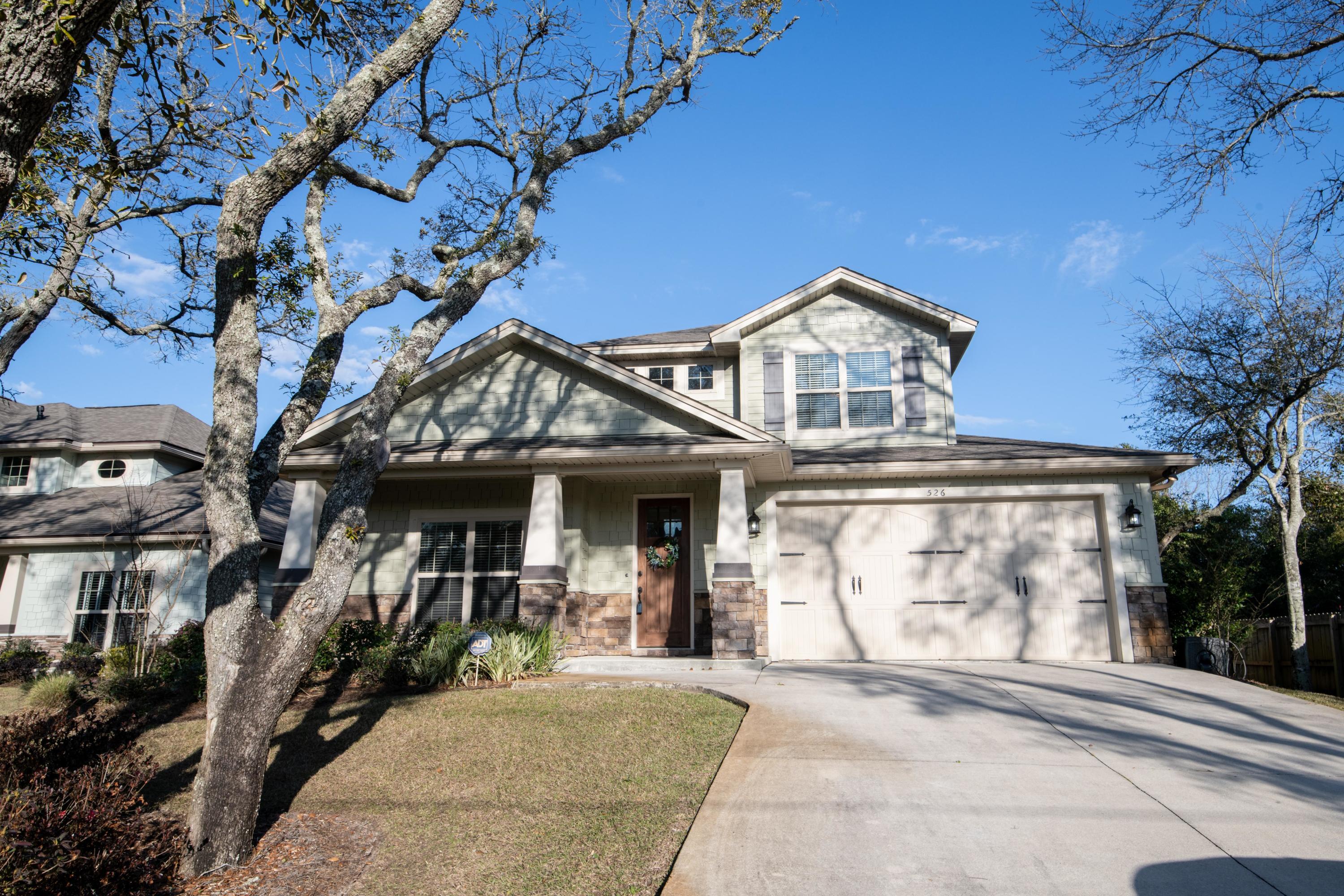 Property Photo: 526 Cove Drive FL 32547