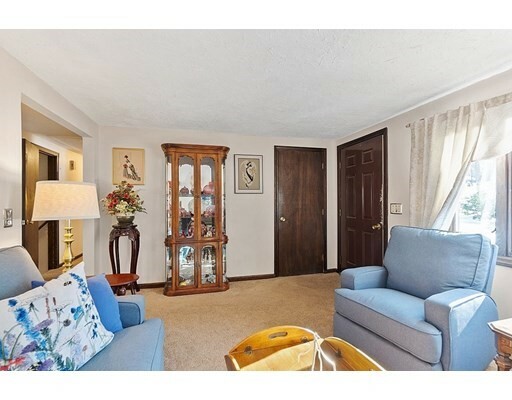 Property Photo: 20 Fairfax Way MA 01516