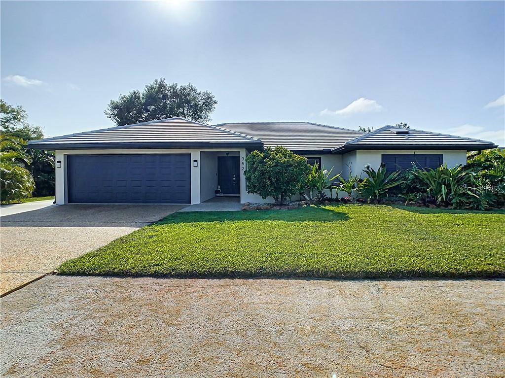 Property Photo: 352 Gladstone Boulevard FL 34223