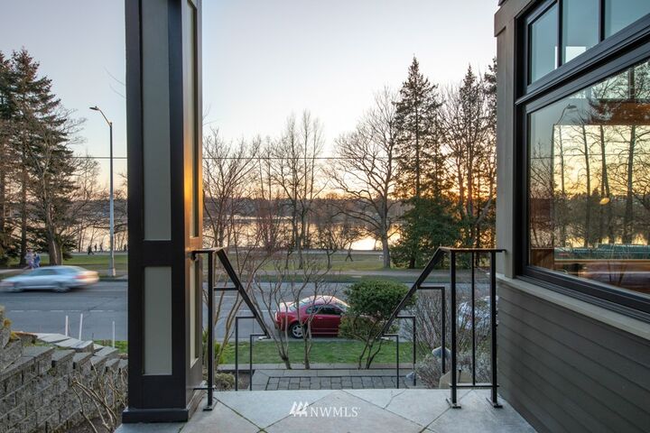 Property Photo: 7658 E Green Lake Drive N WA 98103