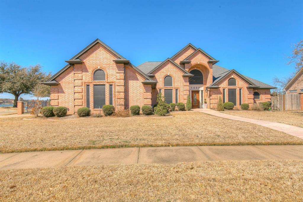 Property Photo:  1000 Cliff Swallow Drive  TX 76048 