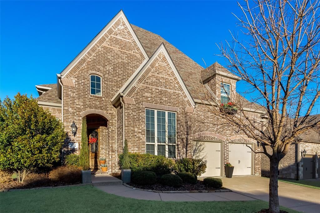 Property Photo:  332 Hitch Wagon Drive  TX 75071 