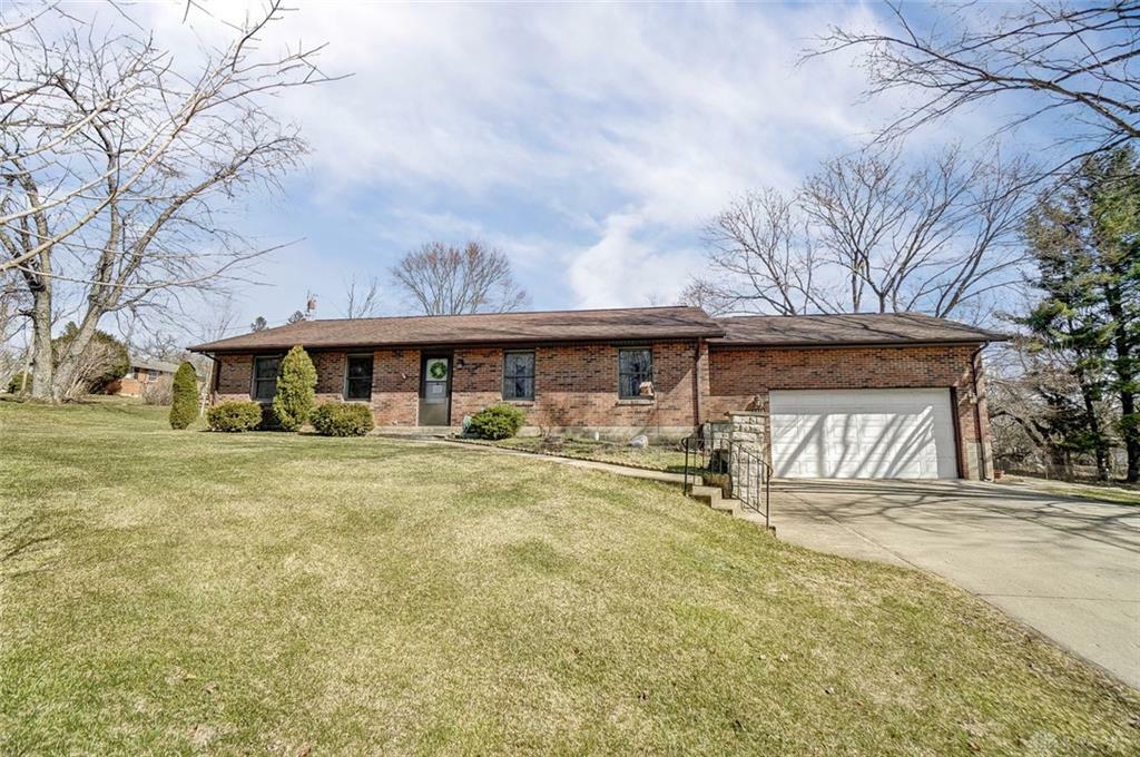 1326 Wallaby Drive  Beavercreek OH 45432 photo