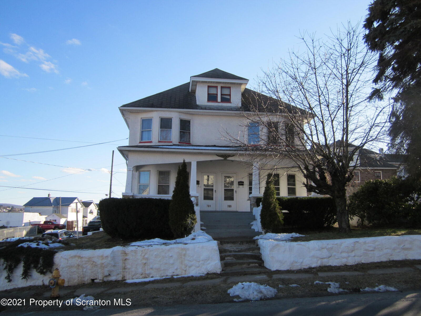 Property Photo:  701 703 Landis Street  PA 18504 