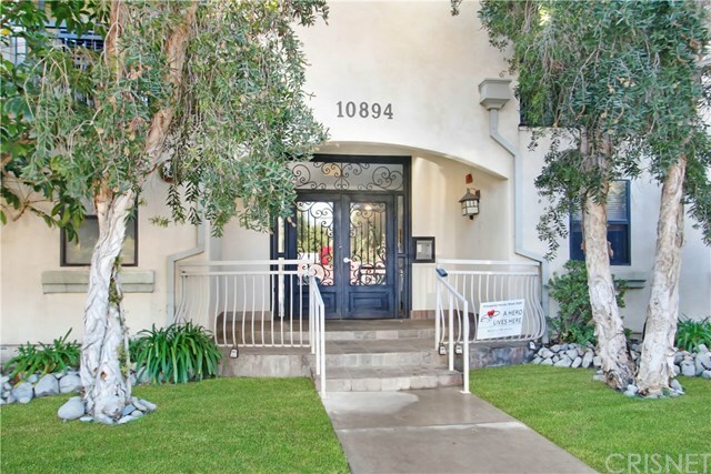 Property Photo:  10894 Olinda Street 123  CA 91352 