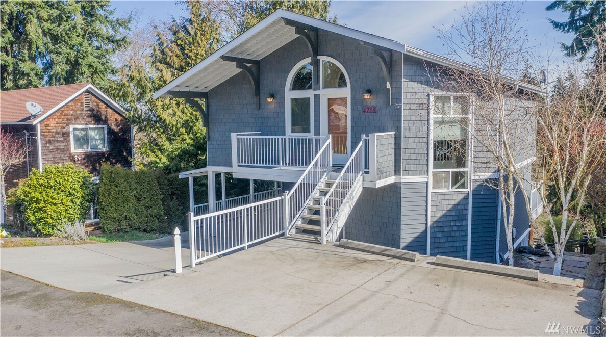 Property Photo:  4718 Commercial Ave  WA 98203 