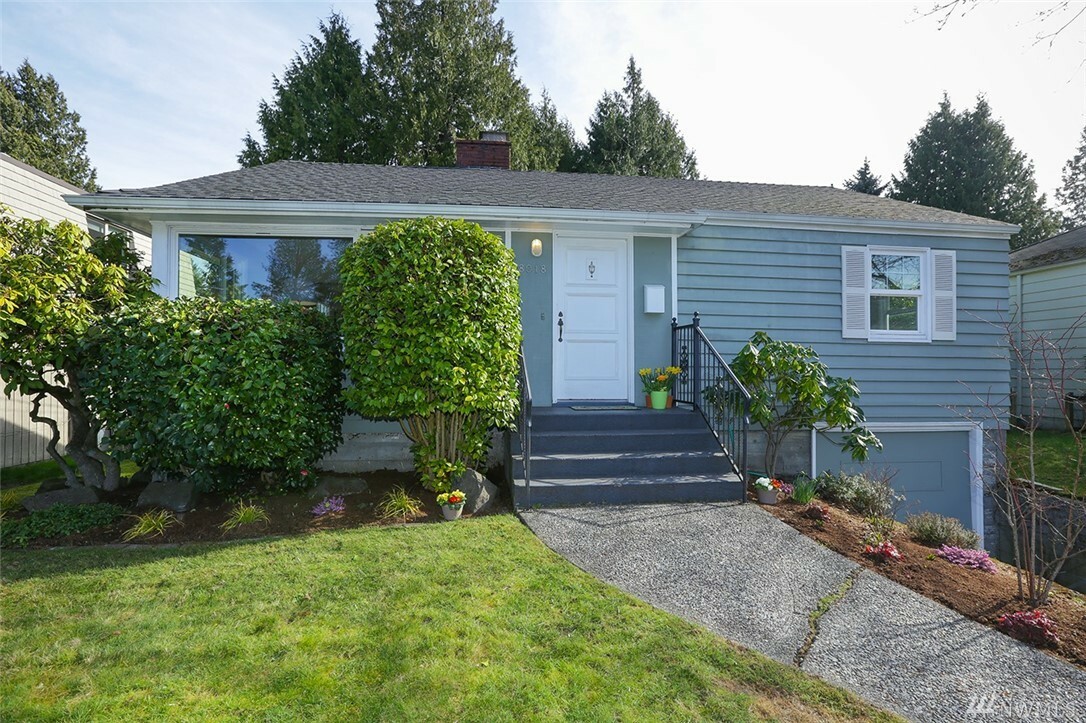 Property Photo: 8018 37th Ave NE WA 98115