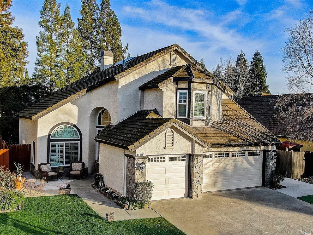 Property Photo:  907 Cedar Brook Lane  CA 95687 