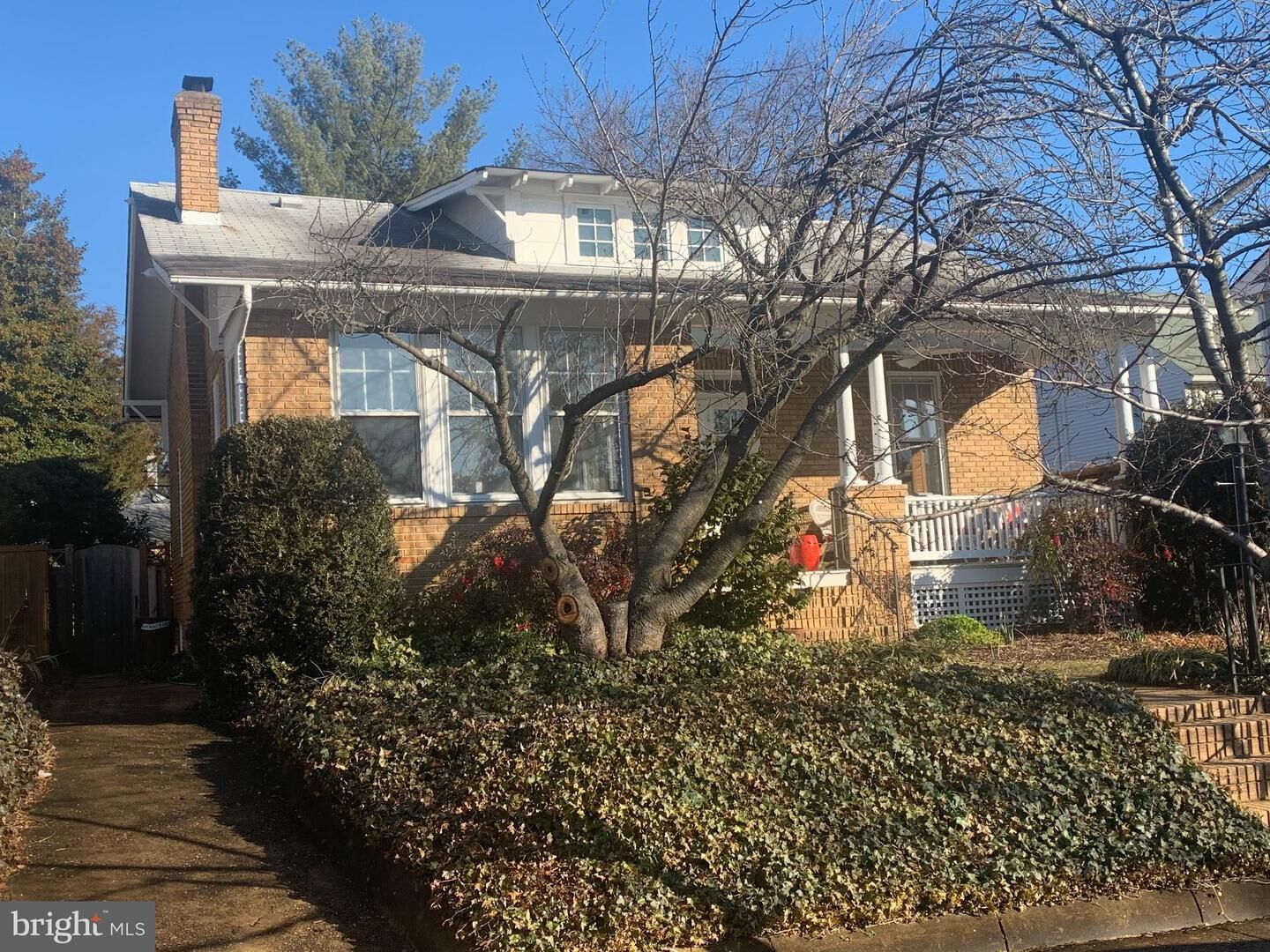 Property Photo:  105 W Masonic View Avenue  VA 22301 