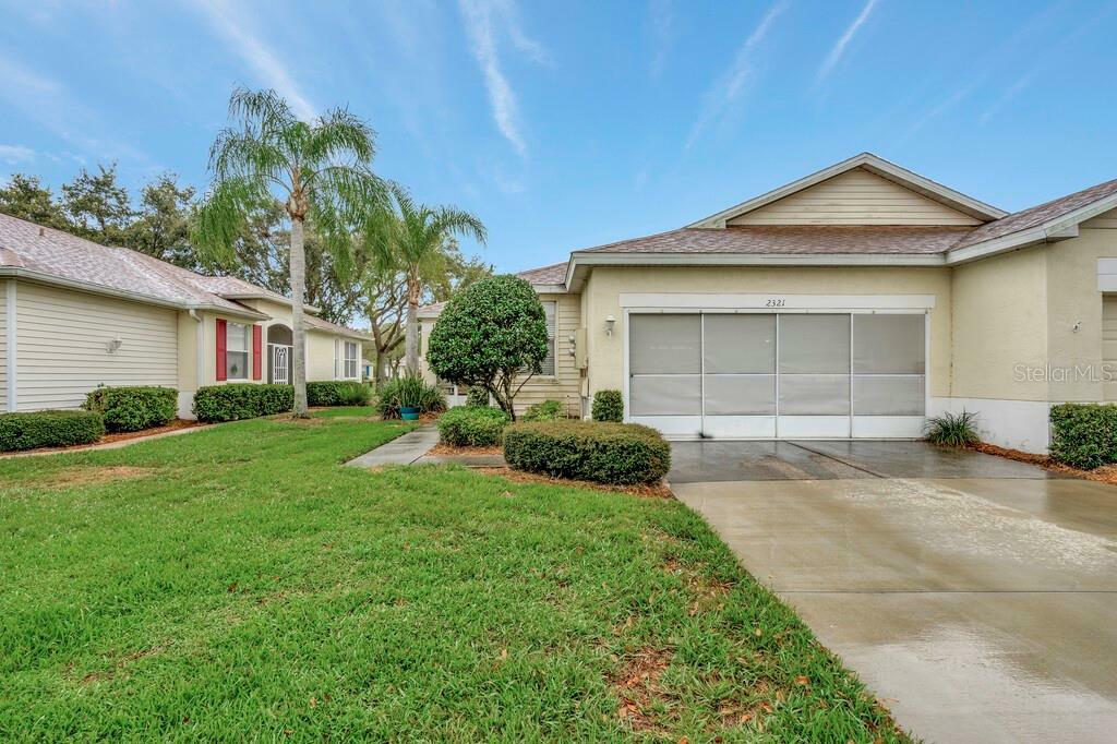 Property Photo:  2321 Nantucket Drive 41  FL 33573 