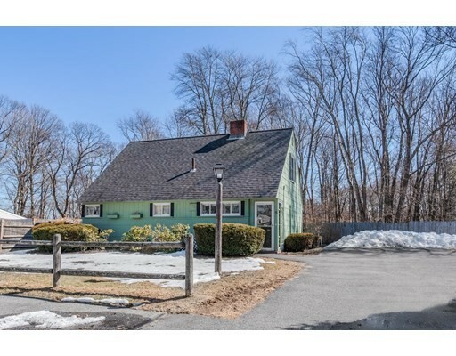 Property Photo: 5 Hardwick Rd MA 01760