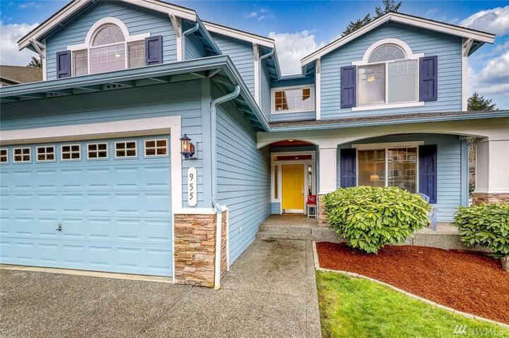 Property Photo:  955 Oyster Bay Ct  WA 98312 