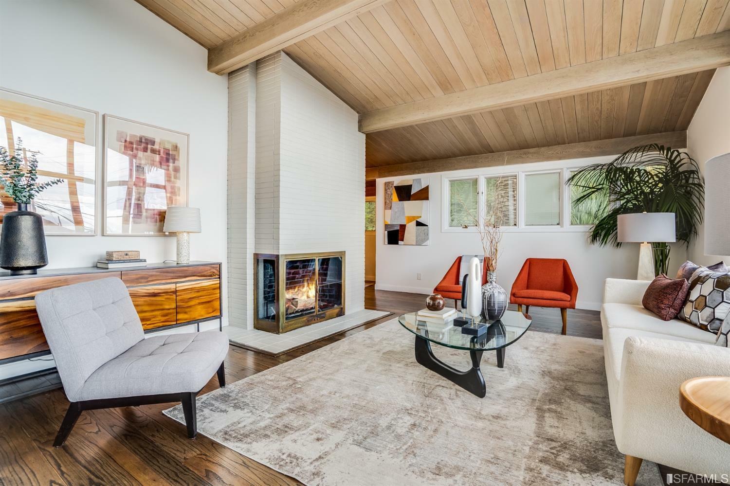 Property Photo: 1 Dalewood Way CA 94127