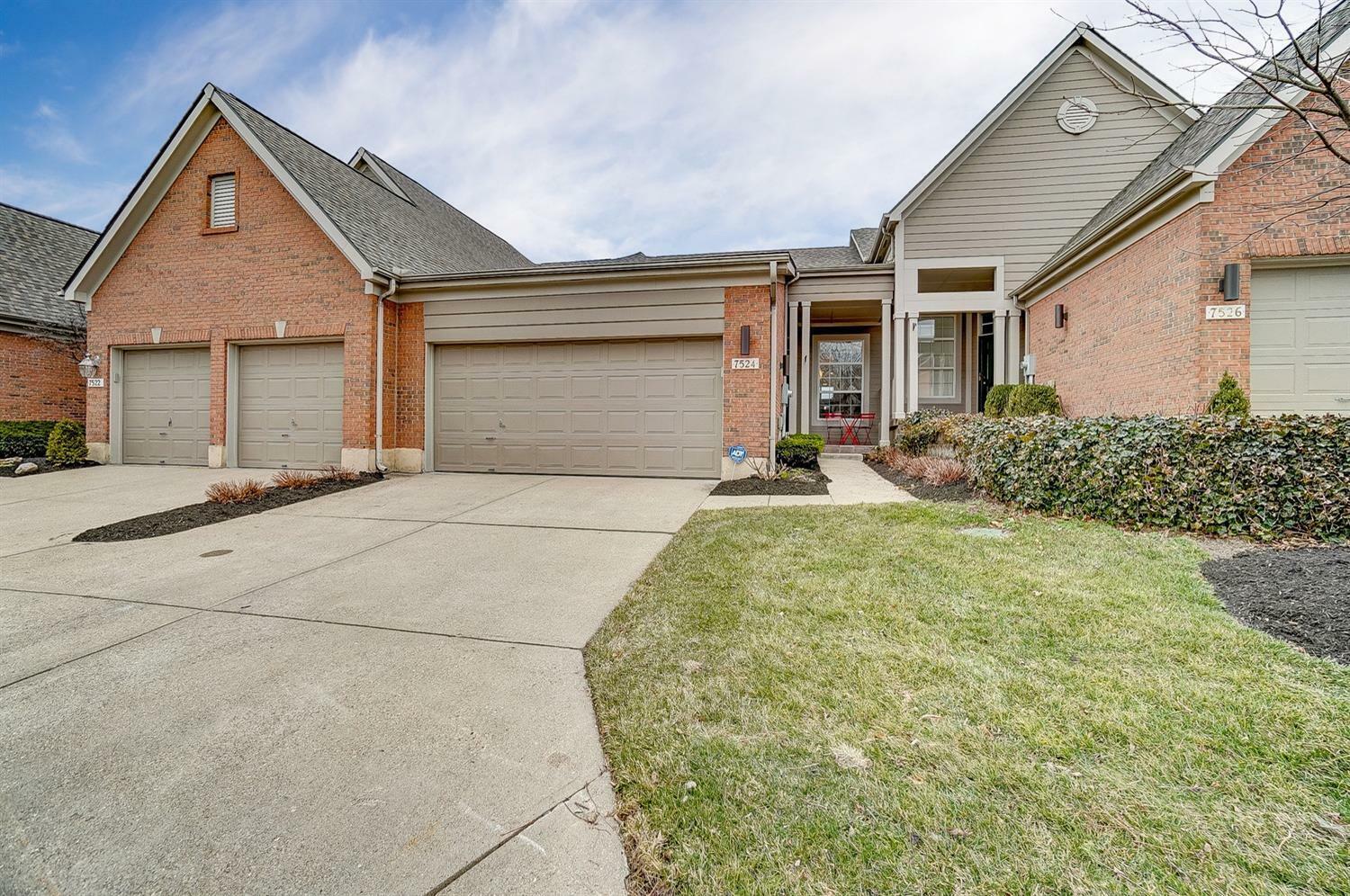 Property Photo: 7524 Blue Fox Run OH 45069