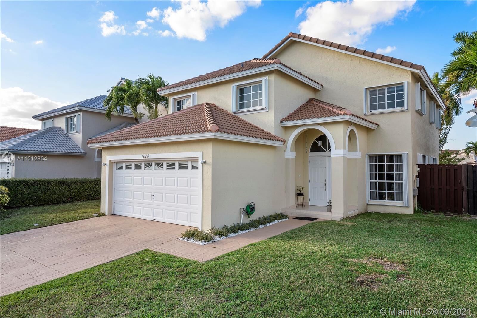 Property Photo: 5362 SW 154th Pl FL 33185