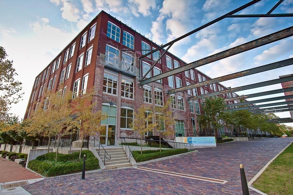 Property Photo: 448 W Nationwide Boulevard OH 43215