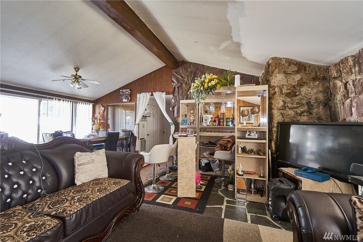 Property Photo:  30904 18th Ave S  WA 98003 