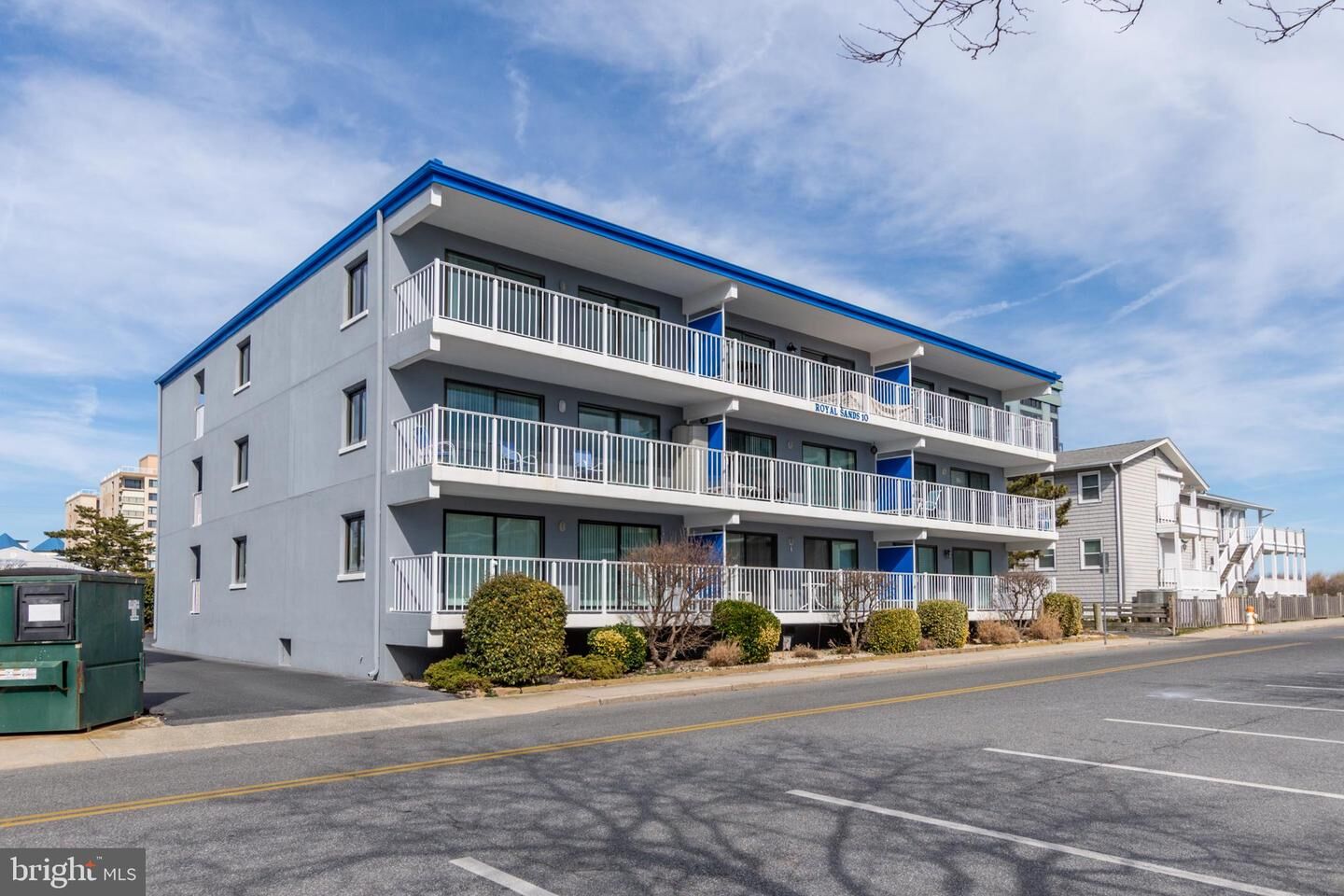 Property Photo:  10 56th Street 203  MD 21842 