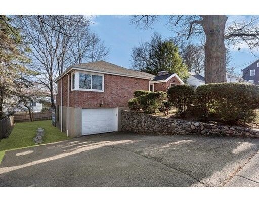 Property Photo:  10 Kensington Ave  MA 02465 