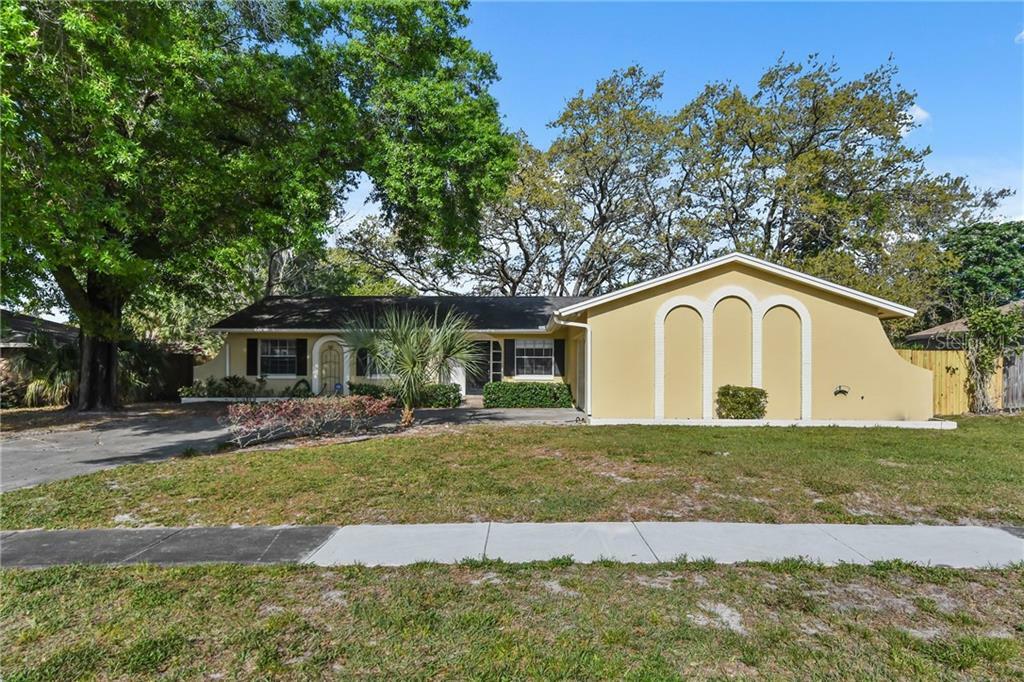 Property Photo:  1909 Collier Drive  FL 32730 