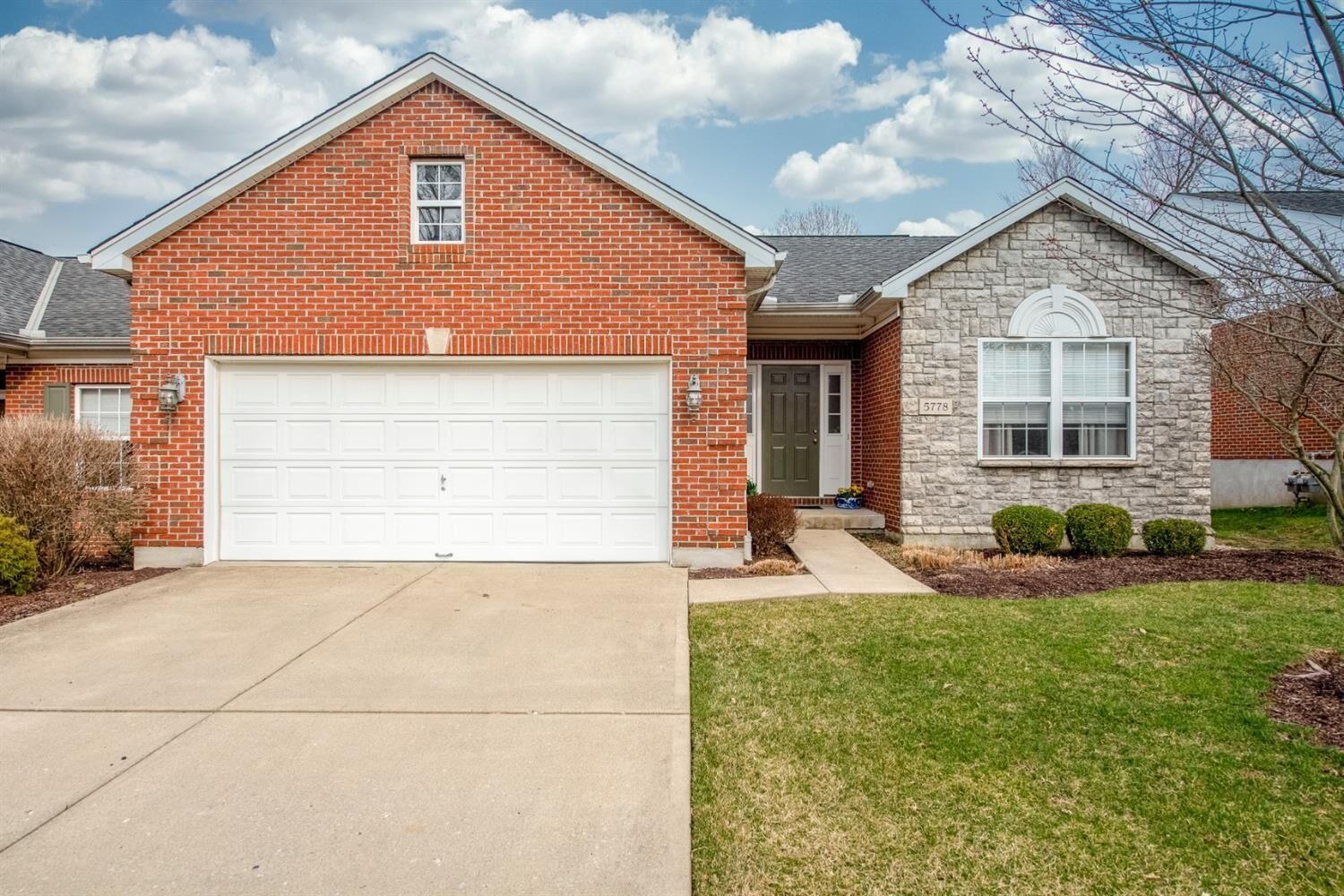 Property Photo:  5778 St James Pl 2  OH 45239 