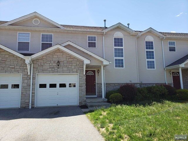 Property Photo:  3 Mulberry Lane  NJ 07419 