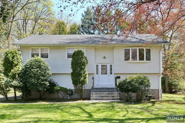 Property Photo: 27 4th Street NJ 07624