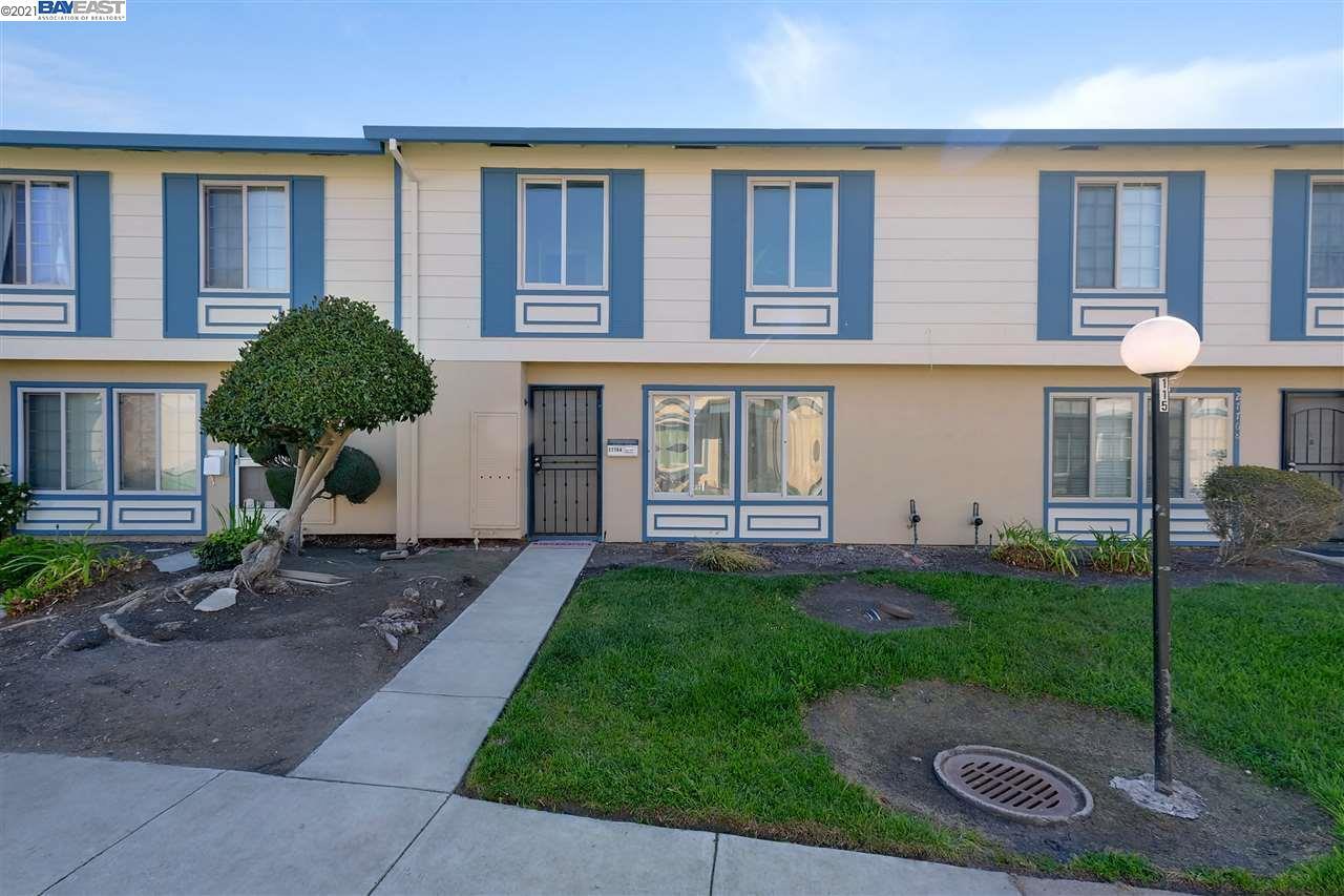 Property Photo: 27764 Hummingbird Ct CA 94545