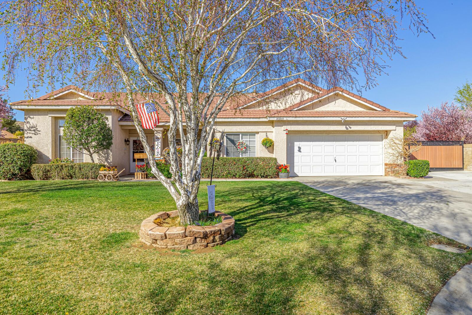 Property Photo:  40809 Siltstone Court  CA 93551 